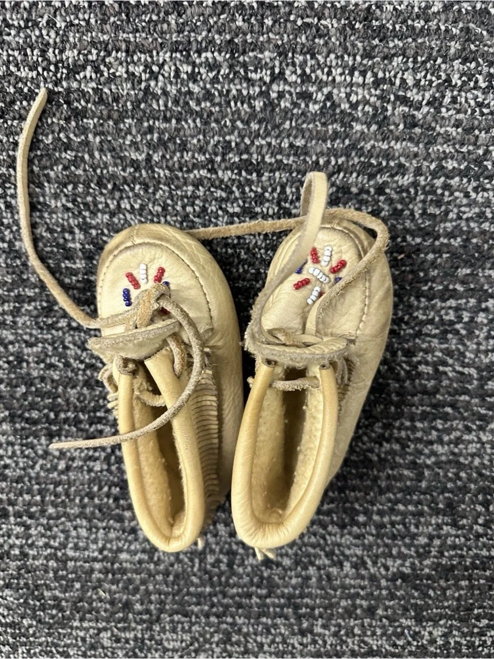 Vintage Native American Beaded Leather Children’s Moccasins Sz 3